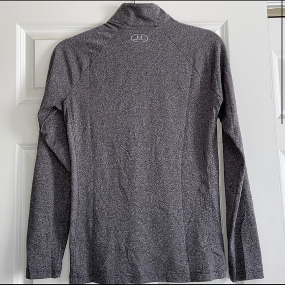 Under Armour Loose Fit, 3/4 Zip-Up, Heat Gear, Workout Top - Picture 2 of 4